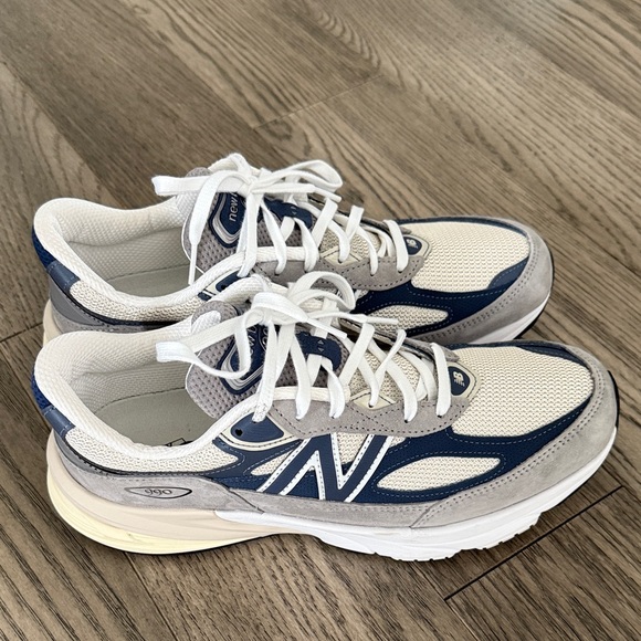 New Balance Other - New Balance 990v6 Sneakers